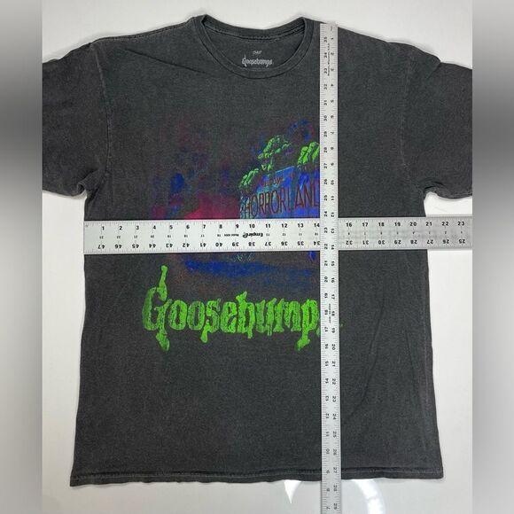 Goosebumps Horrorland Graphic T-shirt Men Medium Gray Short Sleeve - Picture 5 of 5